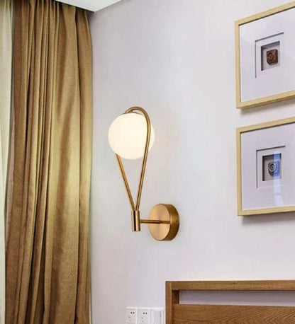 BOKT WALL LIGHT