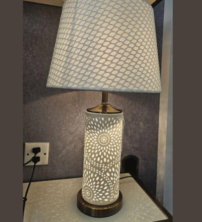 Grande Table Lamp