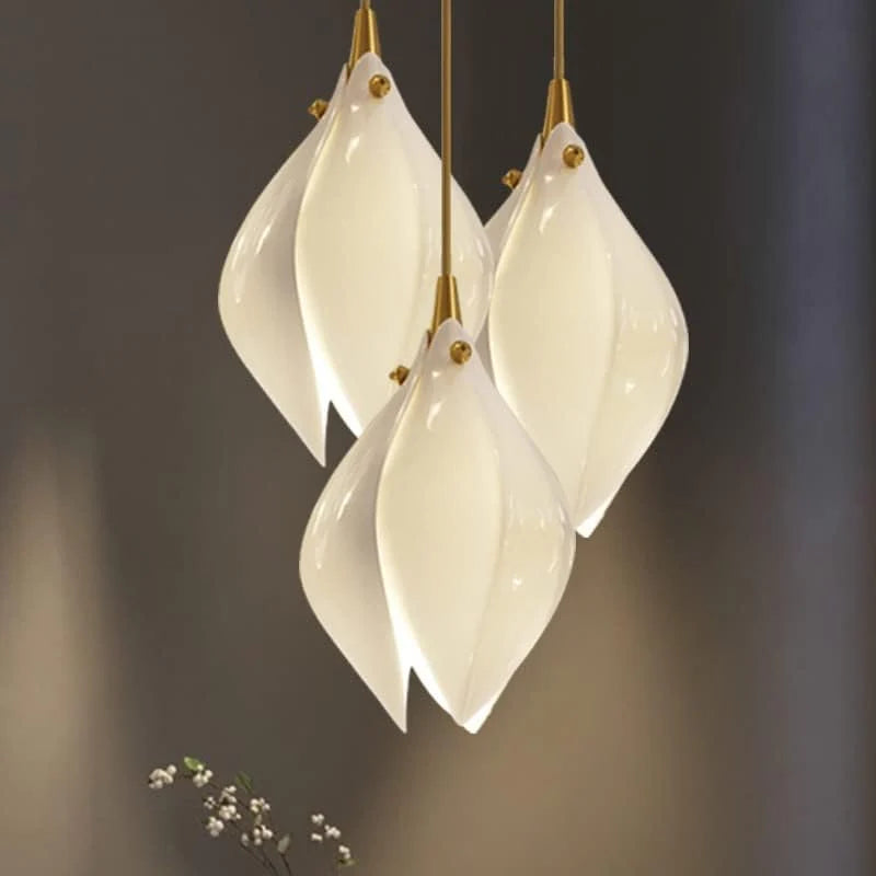 PetalGlow – Set of 3 Hanging Pendant Lights