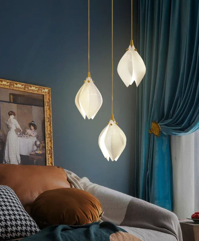 PetalGlow – Set of 3 Hanging Pendant Lights