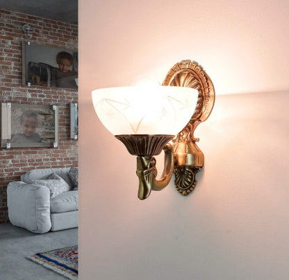 ARENA WALL LAMP