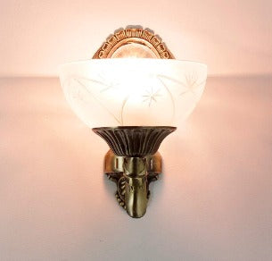 ARENA WALL LAMP