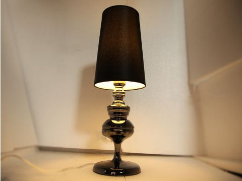 BLACK TABLE LAMP