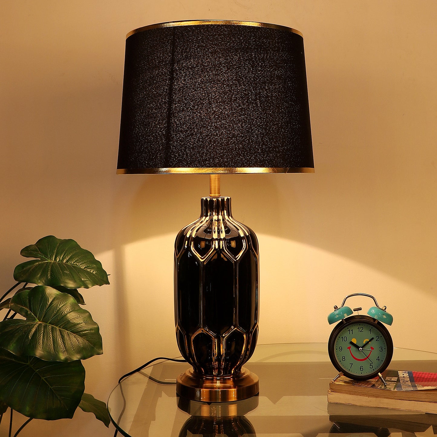 AUDWIK MODERN TABLE LAMP